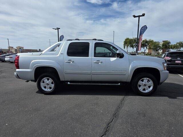 2012 Chevrolet Avalanche in Mesa, AZ 85212 - 18101024 9