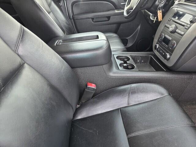 2012 Chevrolet Avalanche in Mesa, AZ 85212 - 18101024 68