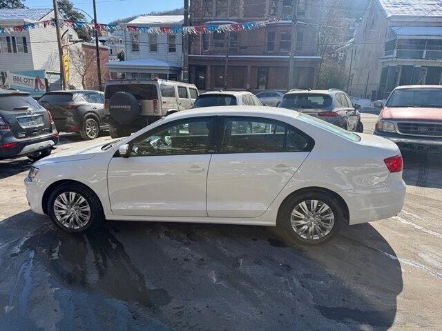 2012 Volkswagen Jetta in Pottsville, PA 17901 - 18101028 4