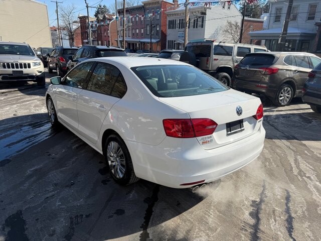 2012 Volkswagen Jetta in Pottsville, PA 17901 - 18101028 3