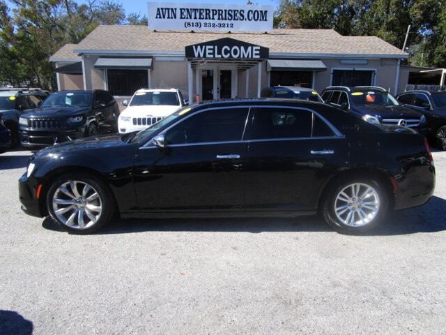 2019 Chrysler 300 in Tampa, FL 33604-6914 - 18101032 26