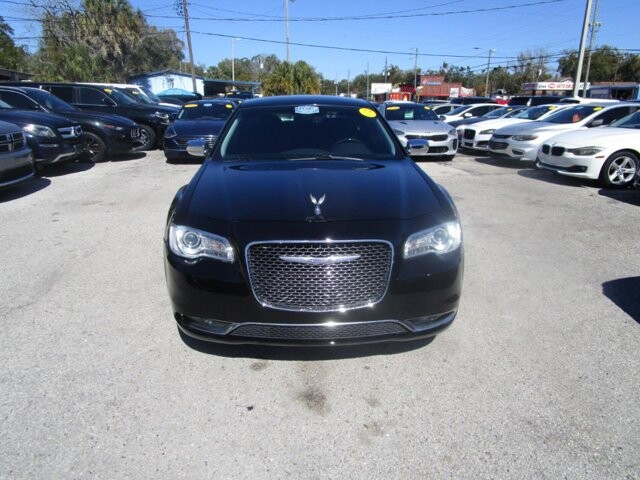 2019 Chrysler 300 in Tampa, FL 33604-6914 - 18101032 20