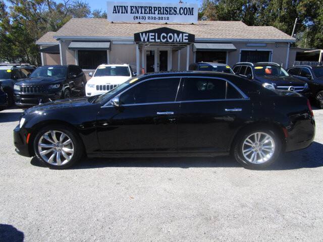 2019 Chrysler 300 in Tampa, FL 33604-6914 - 18101032 26