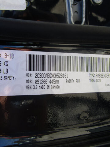 2019 Chrysler 300 in Tampa, FL 33604-6914 - 18101032 27