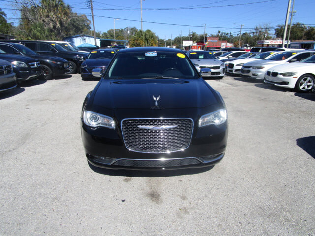 2019 Chrysler 300 in Tampa, FL 33604-6914 - 18101032 20