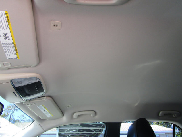 2019 Chrysler 300 in Tampa, FL 33604-6914 - 18101032 13