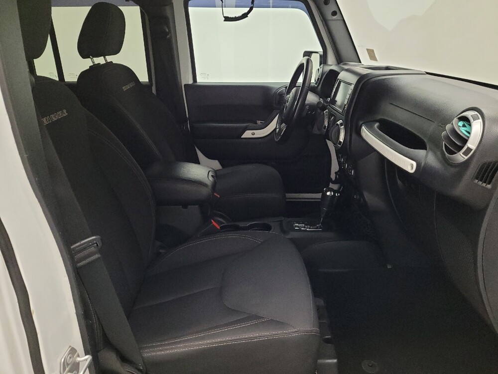 2018 Jeep Wrangler in Downey, CA 90241 - 18101034 21