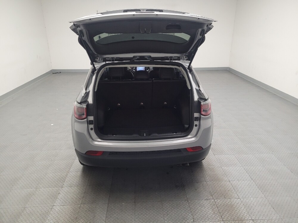 2019 Jeep Compass in Downey, CA 90241 - 18101039 29