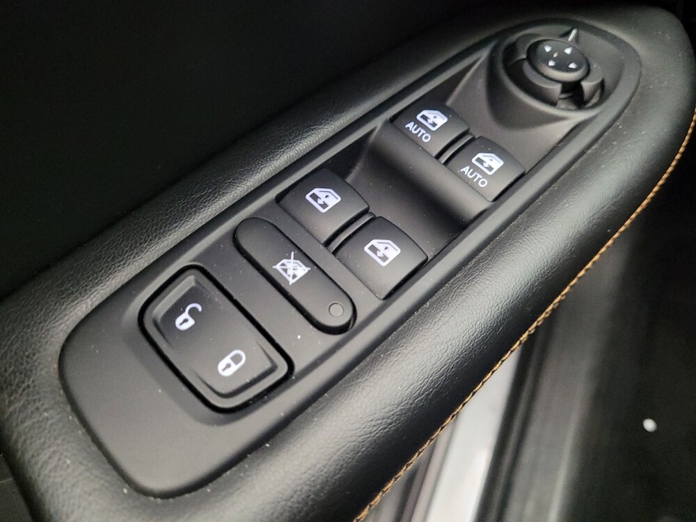 2019 Jeep Compass in Downey, CA 90241 - 18101039 27