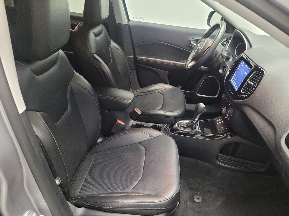 2019 Jeep Compass in Downey, CA 90241 - 18101039 21