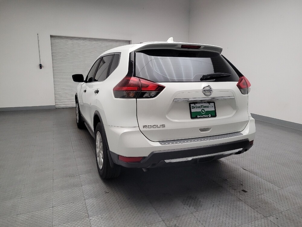 2018 Nissan Rogue in Downey, CA 90241 - 18101041 6