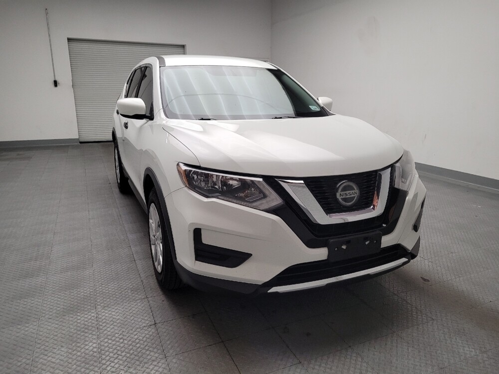 2018 Nissan Rogue in Downey, CA 90241 - 18101041 14