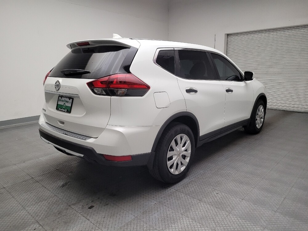 2018 Nissan Rogue in Downey, CA 90241 - 18101041 9