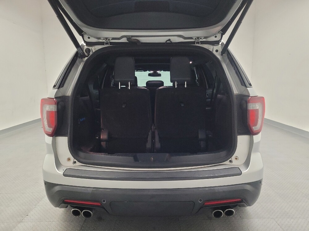 2019 Ford Explorer in Downey, CA 90241 - 18101042 29