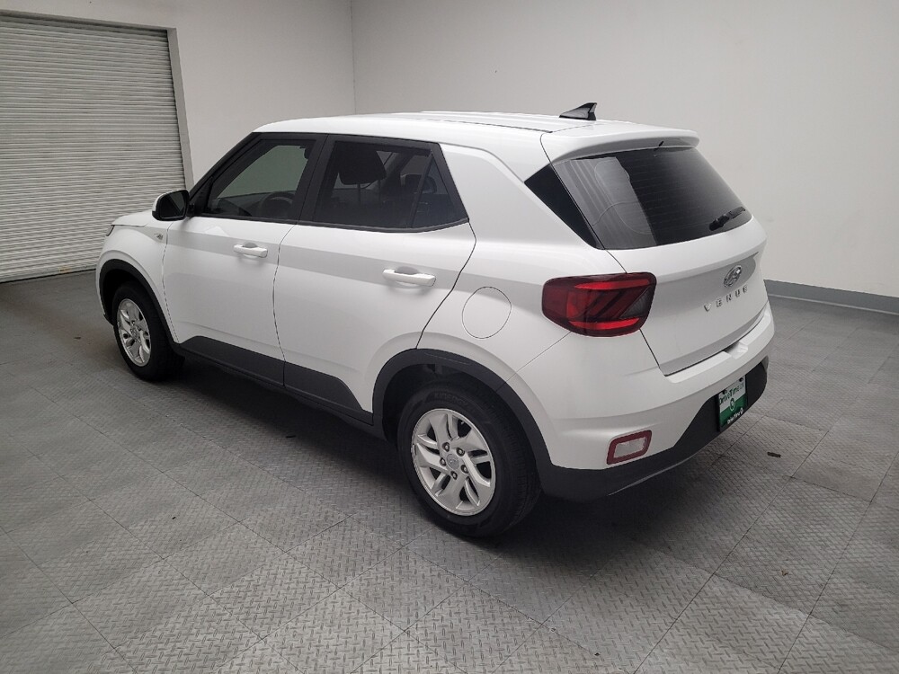 2022 Hyundai Venue in Downey, CA 90241 - 18101044 5