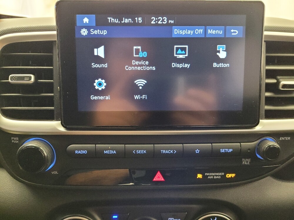 2022 Hyundai Venue in Downey, CA 90241 - 18101044 25