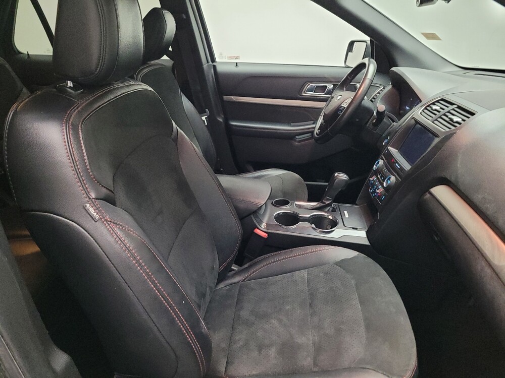 2018 Ford Explorer in Montclair, CA 91763 - 18101045 21