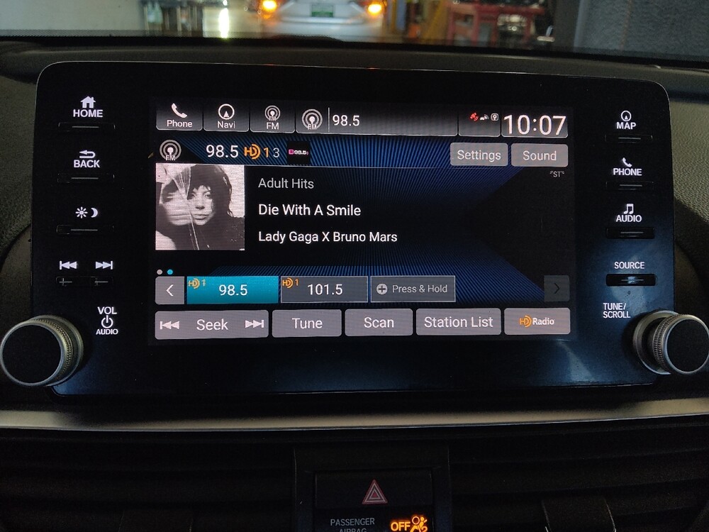 2018 Honda Accord in Chattanooga, TN 37421 - 18101049 25