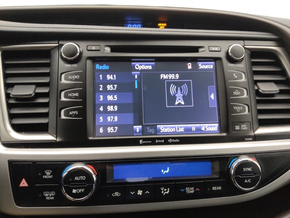 2019 Toyota Highlander in Springfield, MO 65807 - 18101058 25