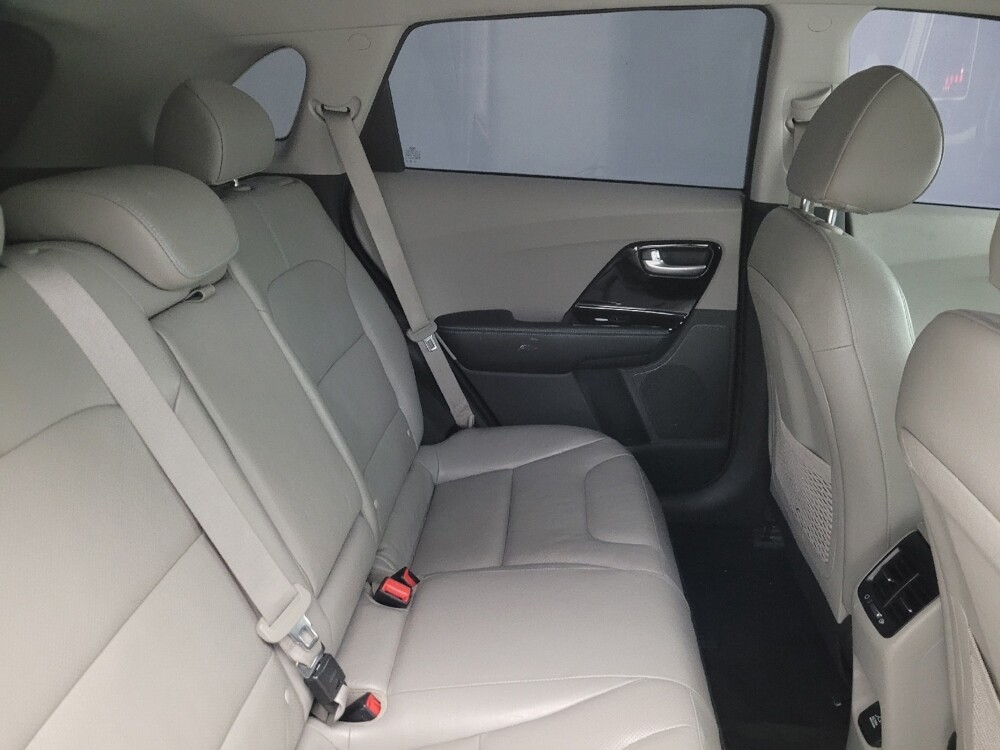 2018 Kia Niro in Albuquerque, NM 87123 - 18101076 19