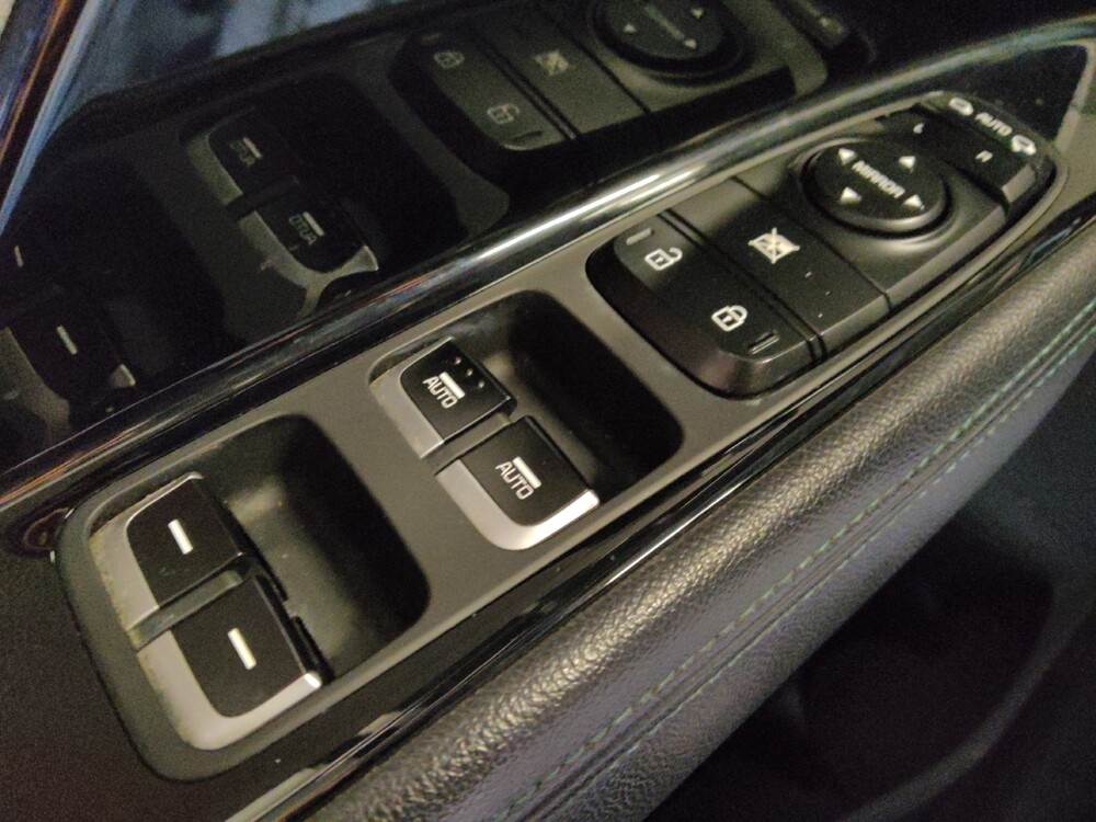 2018 Kia Niro in Albuquerque, NM 87123 - 18101076 27