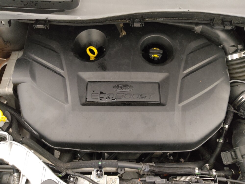 2018 Ford Escape in Tampa, FL 33612 - 18101079 30