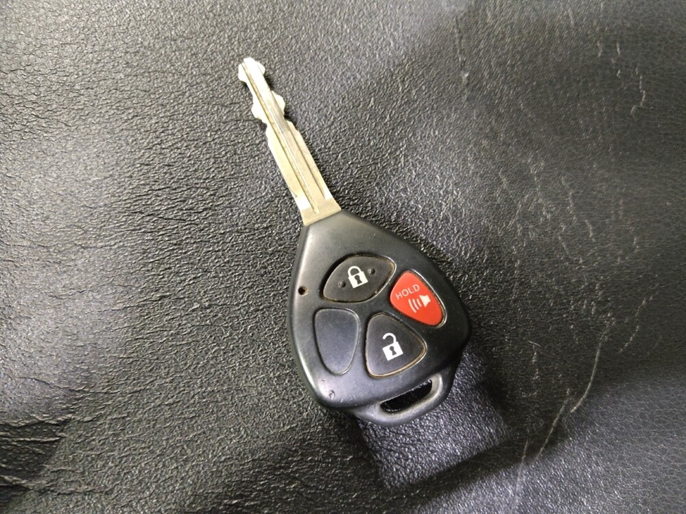 2014 Toyota 4Runner in Greenville, SC 29607 - 18101096 32