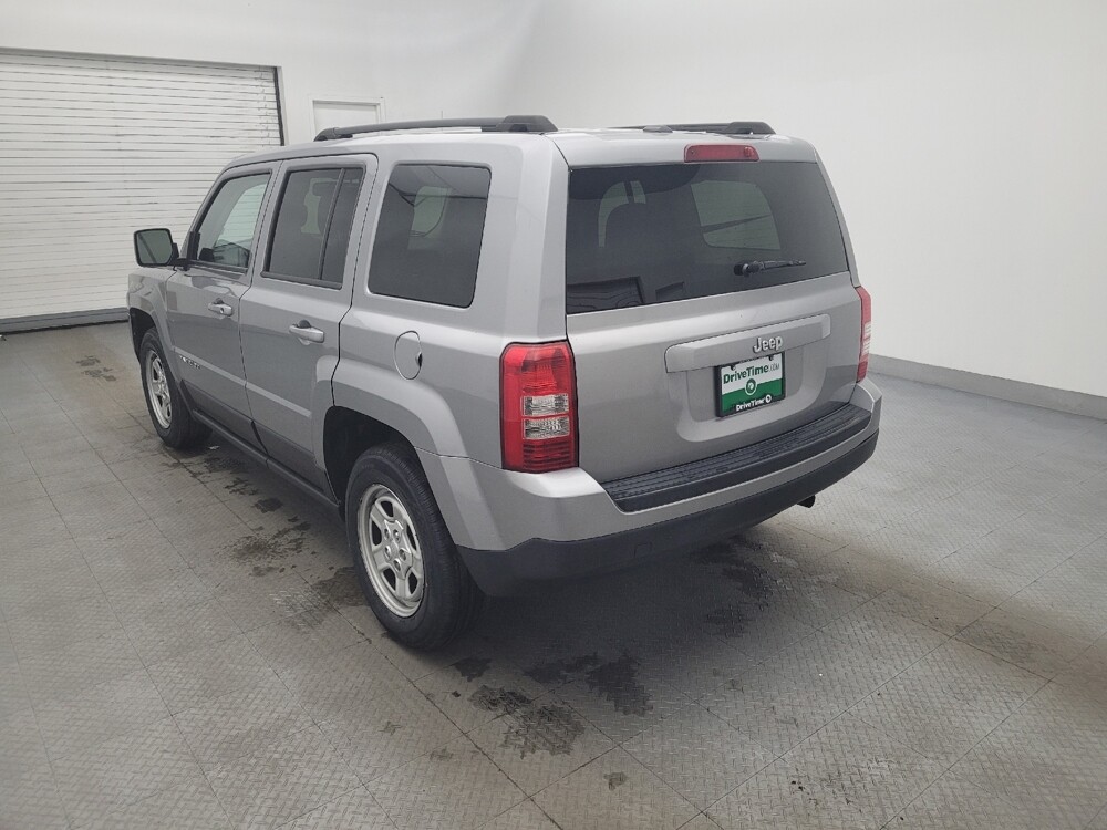 2017 Jeep Patriot in Charleston, SC 29414 - 18101100 5