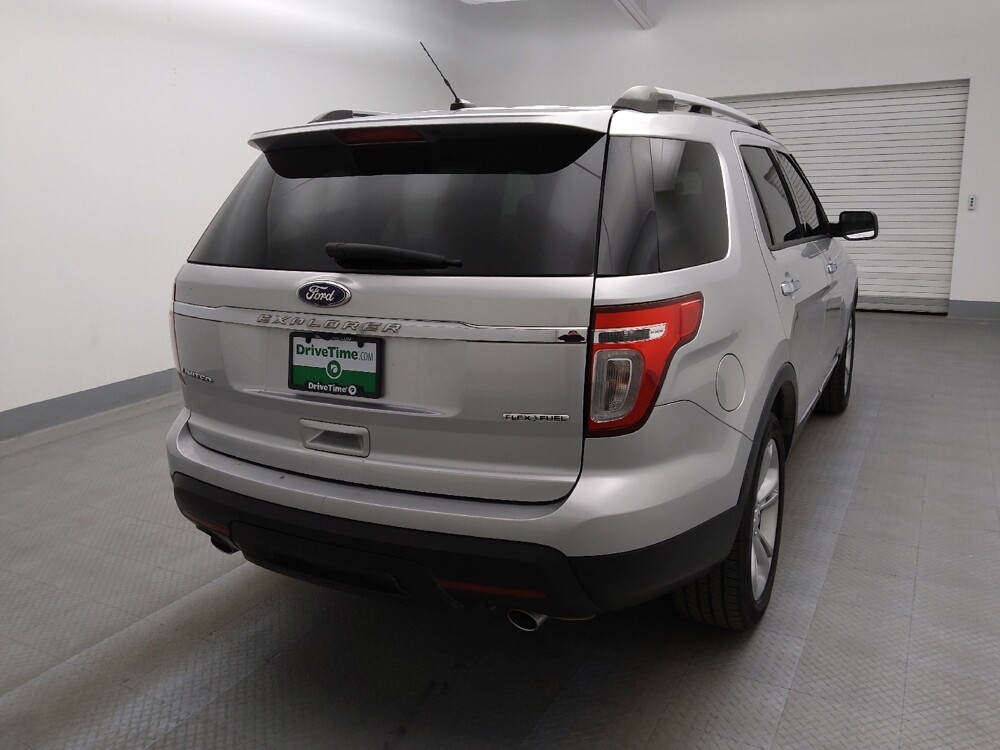 2015 Ford Explorer in Denver, CO 80012 - 18101105 7