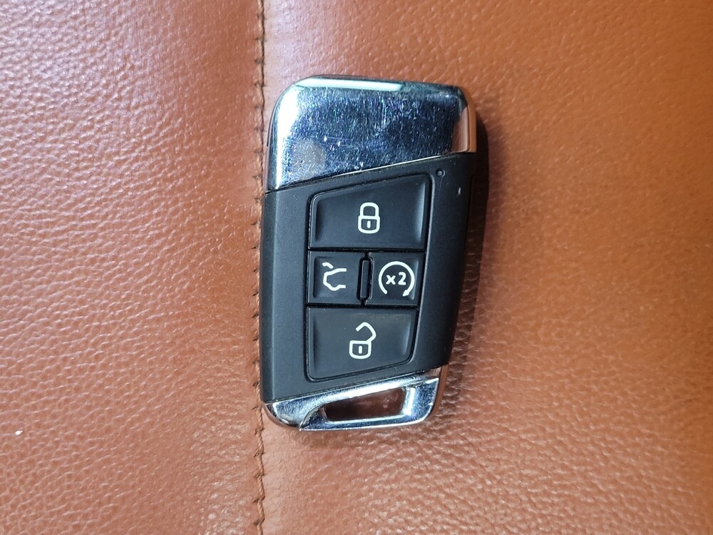 2020 Volkswagen Tiguan in Antioch, TN 37013 - 18101108 32