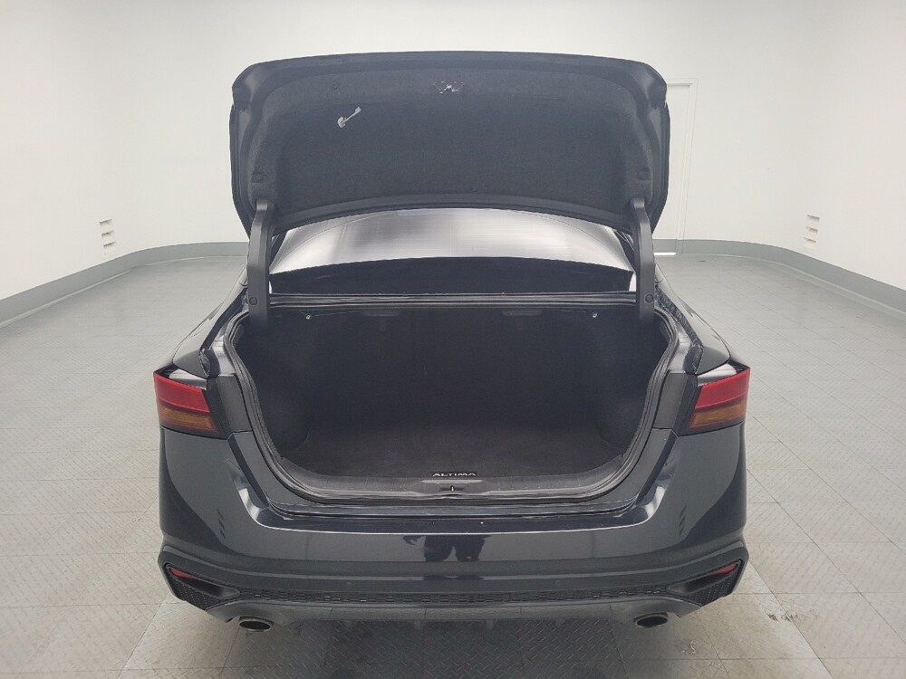 2020 Nissan Altima in Antioch, TN 37013 - 18101110 29