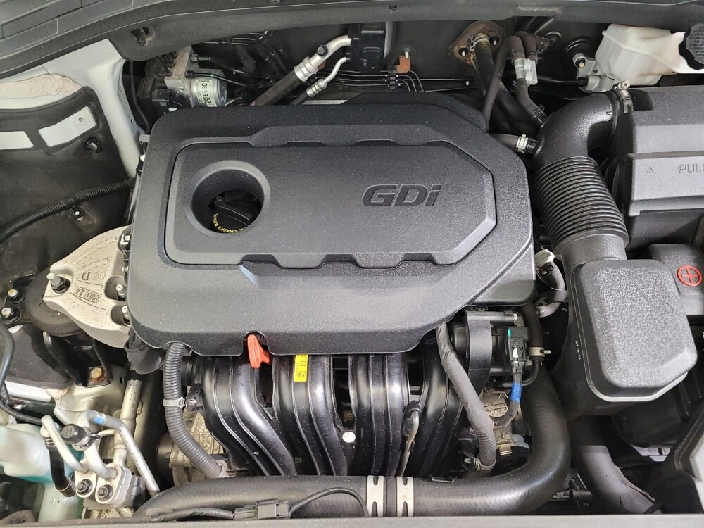 2019 Hyundai Santa Fe in Miamisburg, OH 45342 - 18101116 30