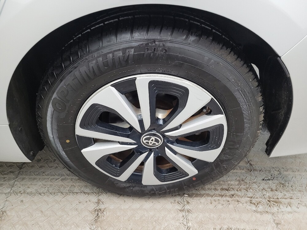 2017 Toyota Prius Prime in Columbus, OH 43228 - 18101118 31