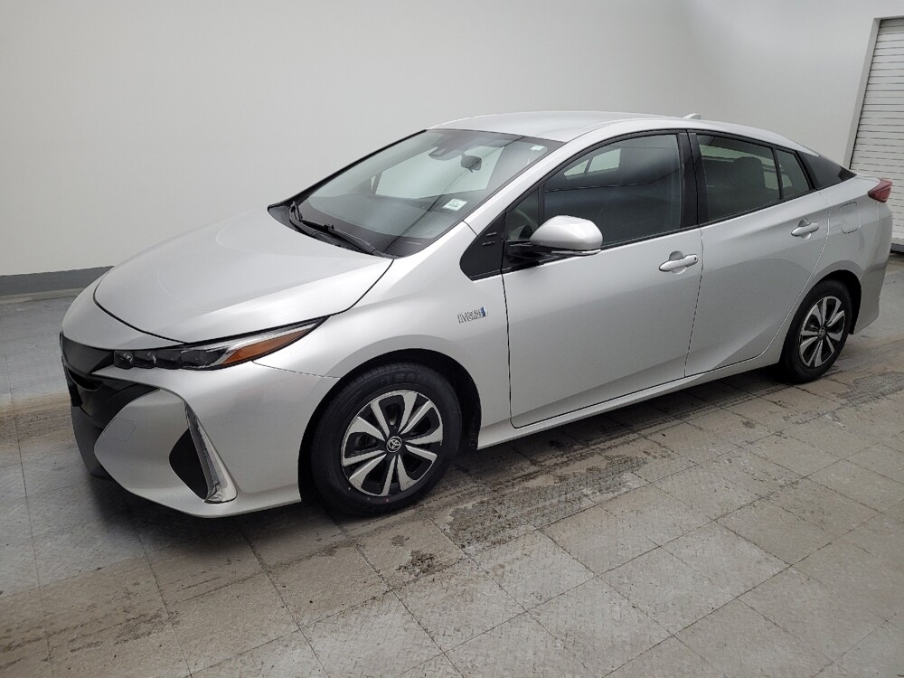 2017 Toyota Prius Prime in Columbus, OH 43228 - 18101118 2