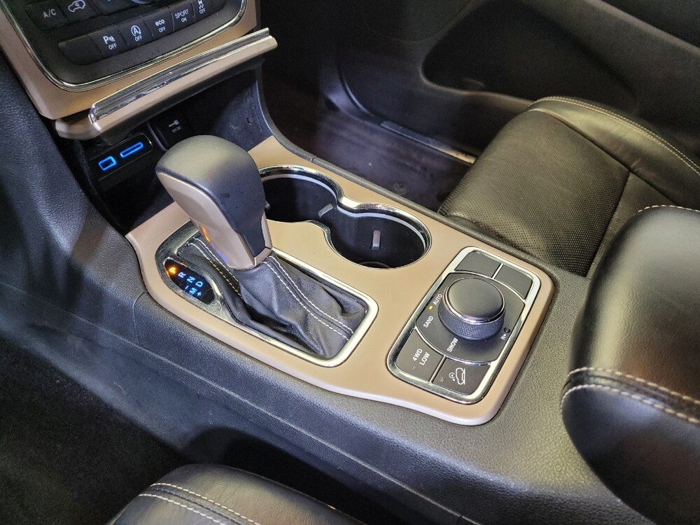 2017 Jeep Grand Cherokee in Columbus, OH 43228 - 18101119 26