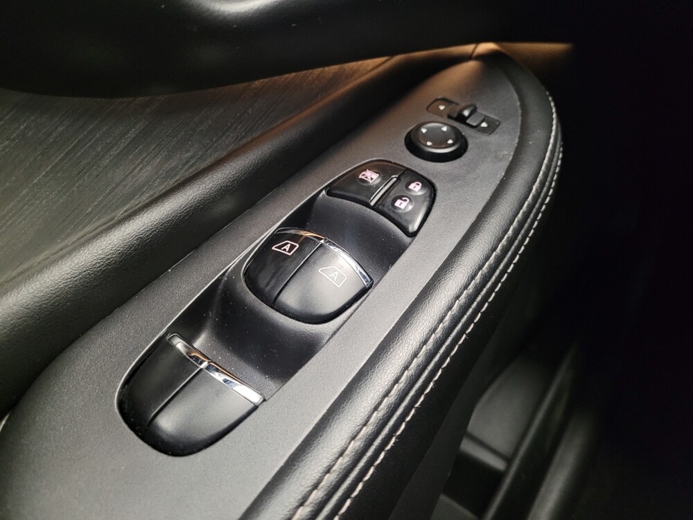 2018 Nissan Murano in Lexington, KY 40509 - 18101120 27