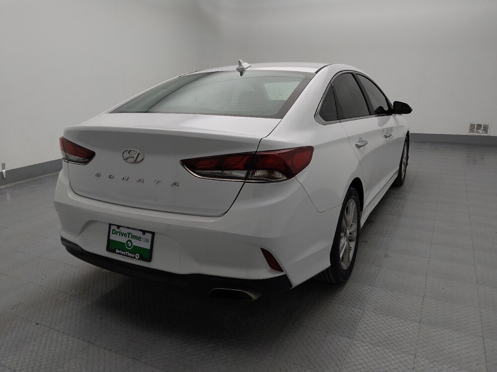 2018 Hyundai Sonata in Springfield, MO 65807 - 18101126 7