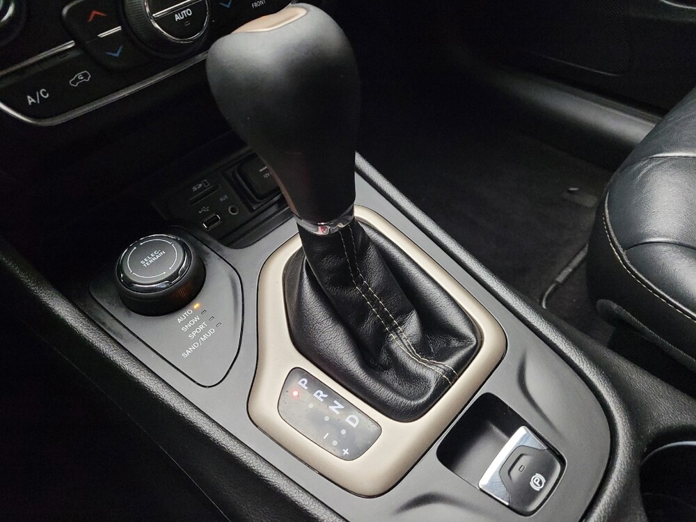 2016 Jeep Cherokee in Eastpointe, MI 48021 - 18101128 26