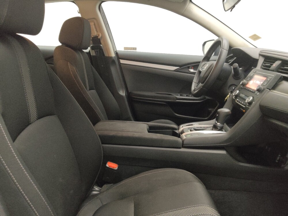 2019 Honda Civic in Lombard, IL 60148 - 18101129 21
