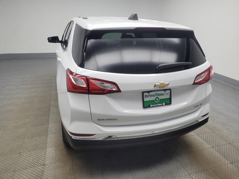 2018 Chevrolet Equinox in Indianapolis, IN 46219 - 18101132 6