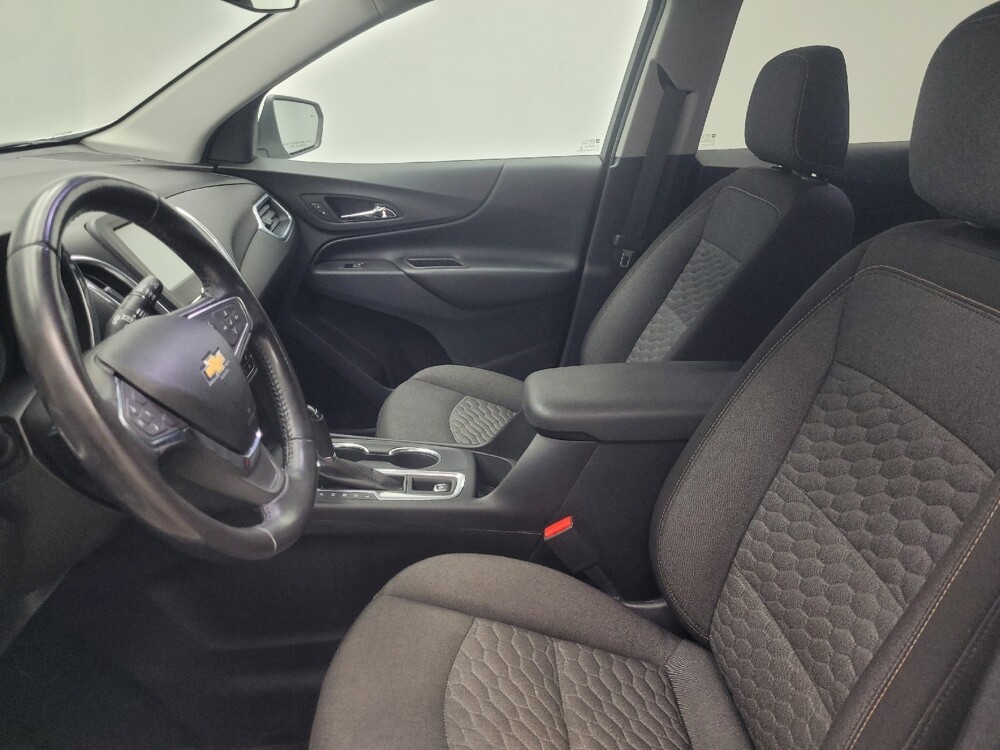 2018 Chevrolet Equinox in Indianapolis, IN 46219 - 18101132 17