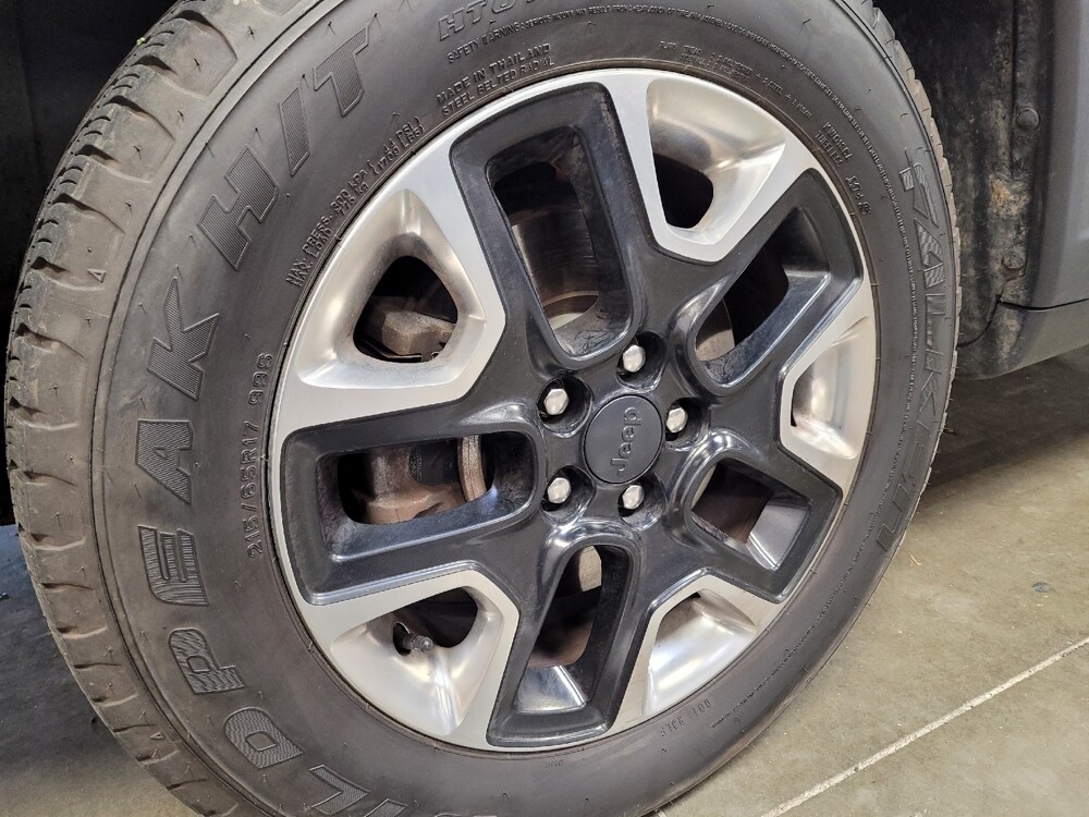 2018 Jeep Compass in Downey, CA 90241 - 18101141 31