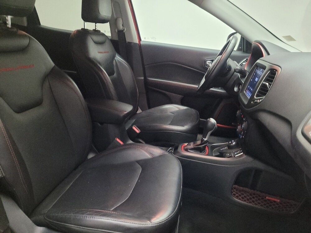 2018 Jeep Compass in Downey, CA 90241 - 18101141 21