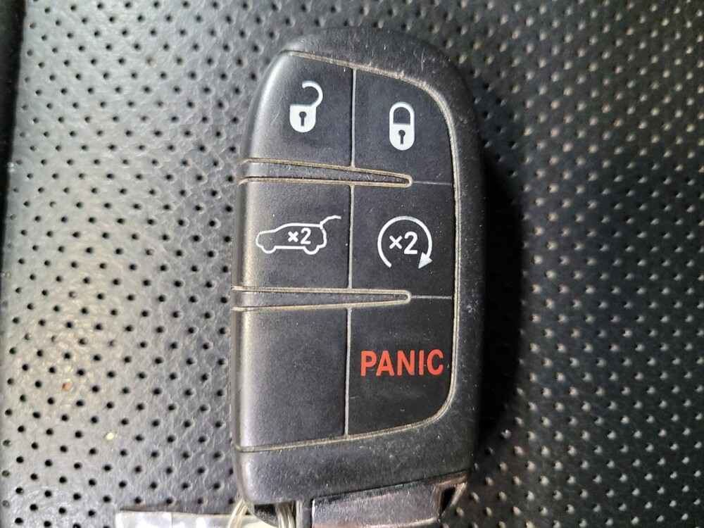 2018 Jeep Compass in Downey, CA 90241 - 18101141 32