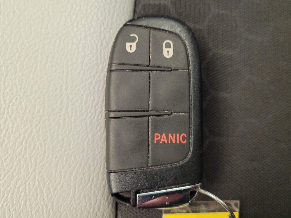 2020 Jeep Compass in Columbus, OH 43228 - 18101143 32