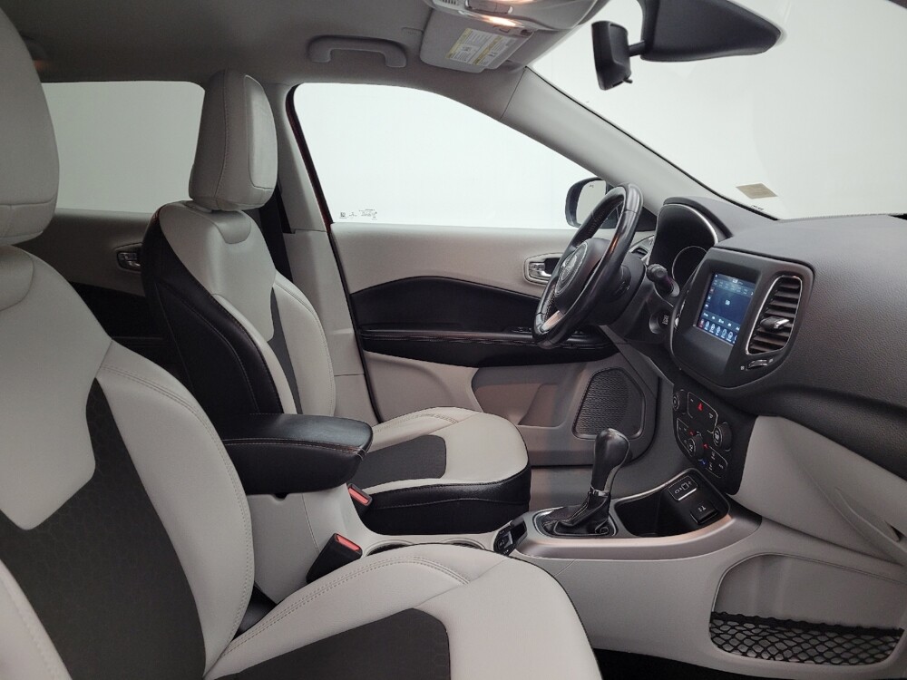 2020 Jeep Compass in Columbus, OH 43228 - 18101143 21