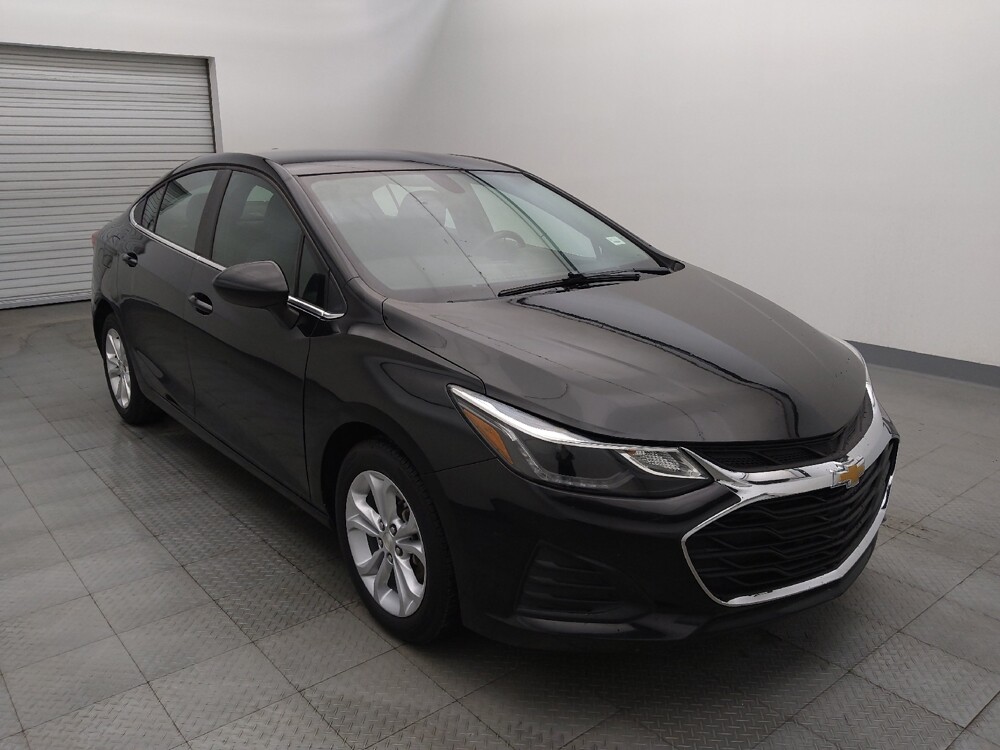 2019 Chevrolet Cruze in Houston, TX 77074 - 18101161 13