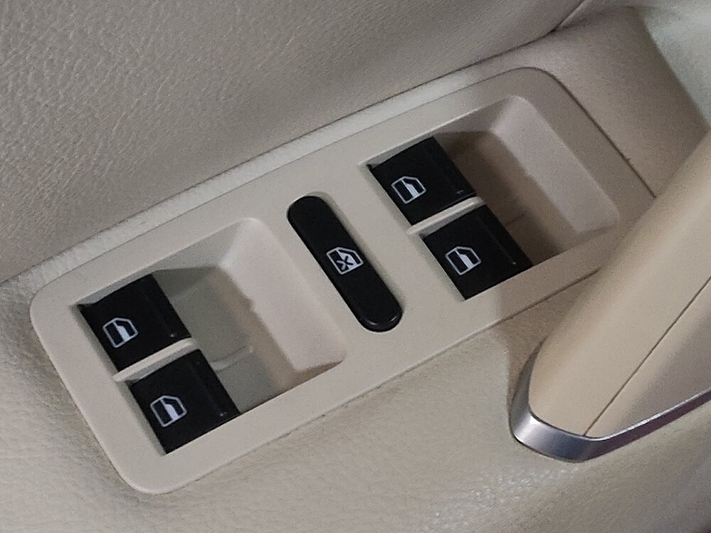 2018 Volkswagen Passat in Kissimmee, FL 34744 - 18101165 27