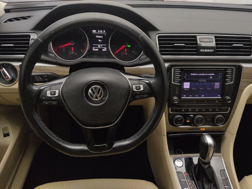2018 Volkswagen Passat in Kissimmee, FL 34744 - 18101165 22