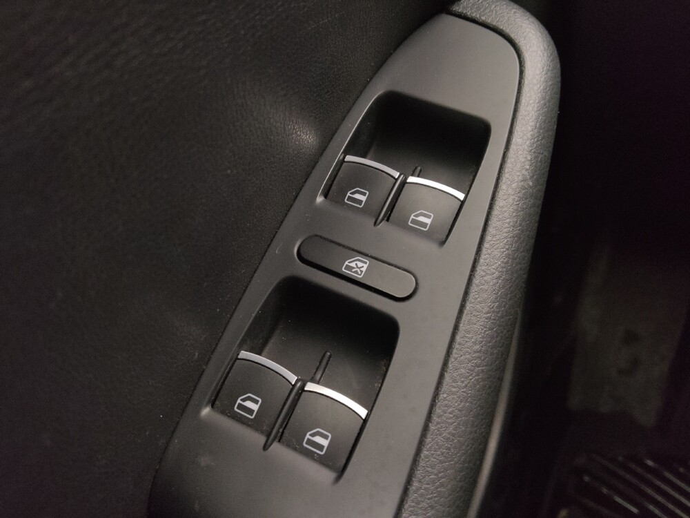 2014 Volkswagen Jetta in Independence, MO 64055 - 18101179 27